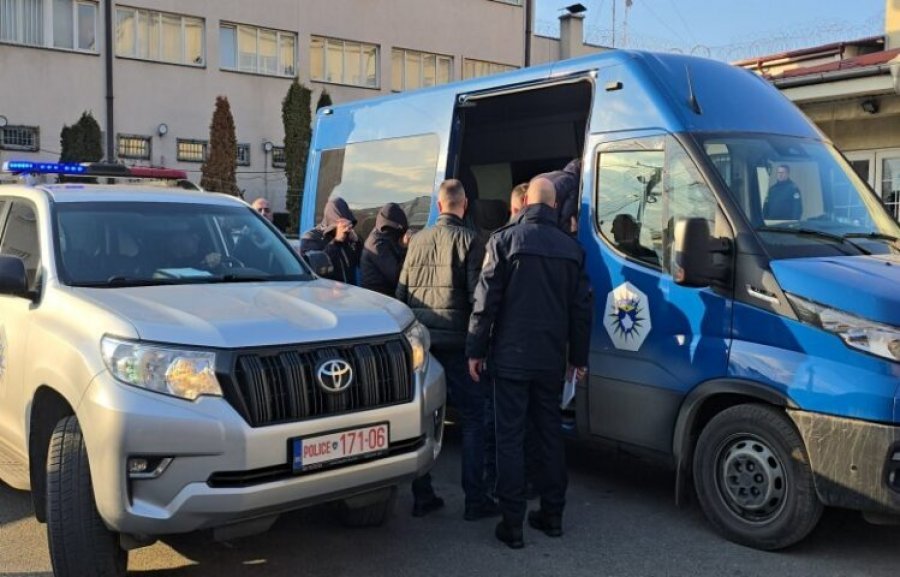 Nga një muaj paraburgim ndaj 23 të dyshuarve për manipulim votash  ryshfet e kanosje