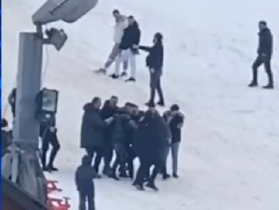 Katër të lënduar në Bogë  pasi një motor bore u përplas me një shtyllë elektrike