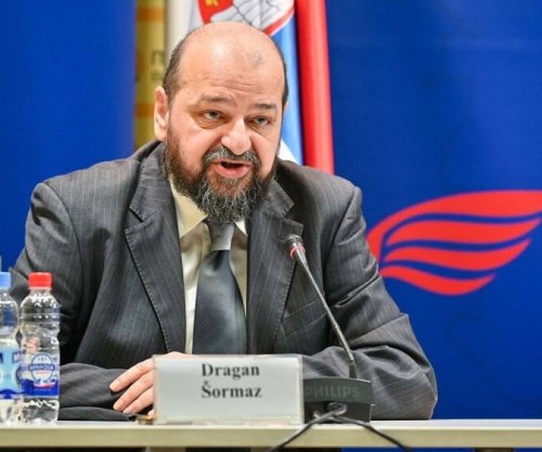 Shormaz: Vuçiqi po dëmton interesat e serbëve në Kosovë, ata duhej t’ia kishin kthyer shpinën Beogradit