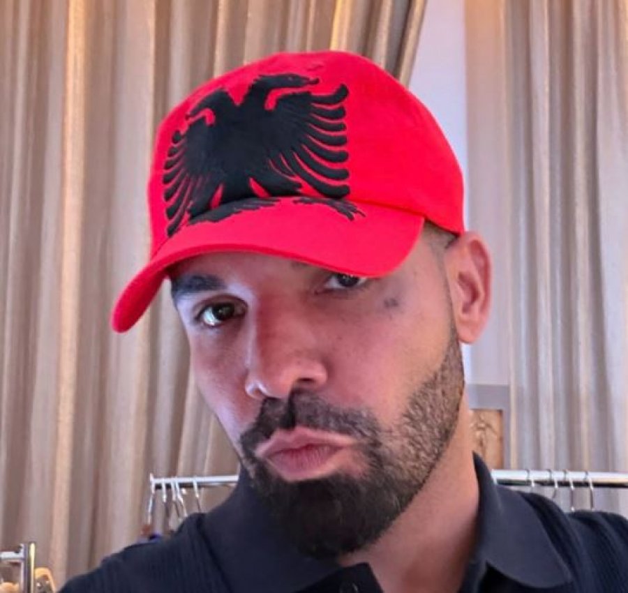 Drake shfaqet sërish me simbolin kombëtar shqiptar