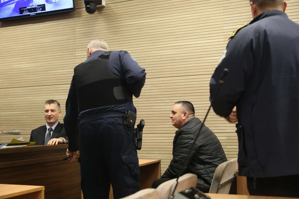 Prokuroria kërkon dënimin e Alidemajt për krime lufte, mbrojtja lirimin e tij