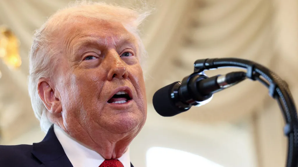 Mbështetja për Trumpin në çështjen e emigracionit bie në nivelin më të ulët historik