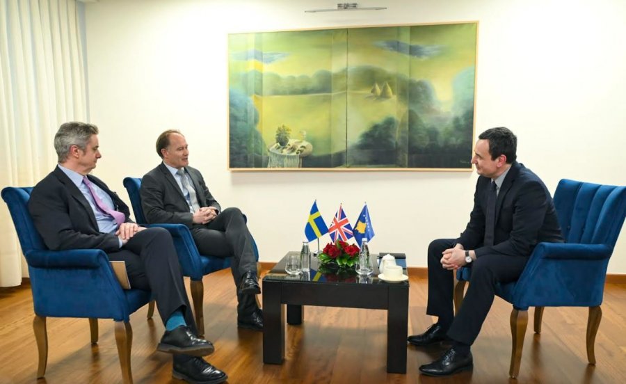 Kurti diskuton procesin zgjedhor dhe prioritetet qeveritare me ambasadorët e Suedisë dhe Britanisë