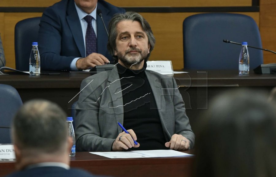 Arrestimi i zyrtarëve të Komunës së Prishtinës, Rama: Askush mbi ligjin!