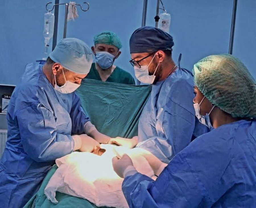 I shpëtohet jeta 37-vjeçares në Spitalin e Mitrovicës pas ndërhyrjes emergjente