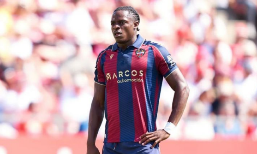 Barcelona e rivalizon Man Utd për talentin e Levantes