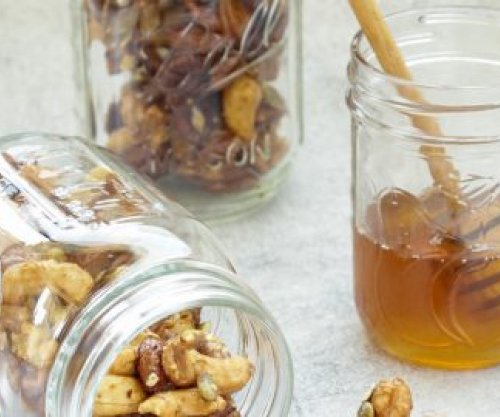 Ja pse është mirë të hani arra me mjaltë