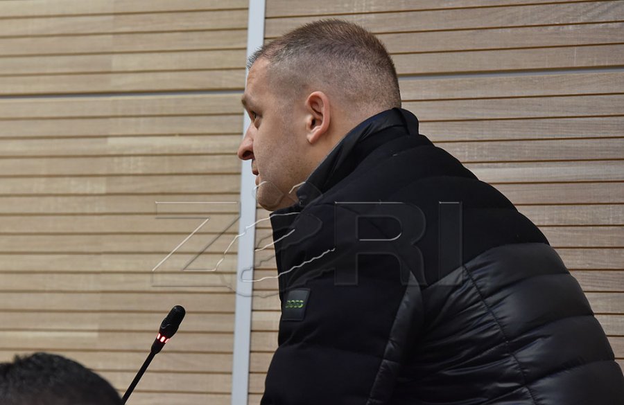 Murseli  S e kam pagu  s e kam porositë dhe s e kam ndihmu Granit Plavën me vra gruan time