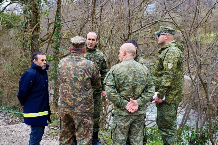 FSK-ja në Shqipëri për operacionin e kërkimit të 24-vjeçarit, Osmani: Bashkë në çdo sfidë