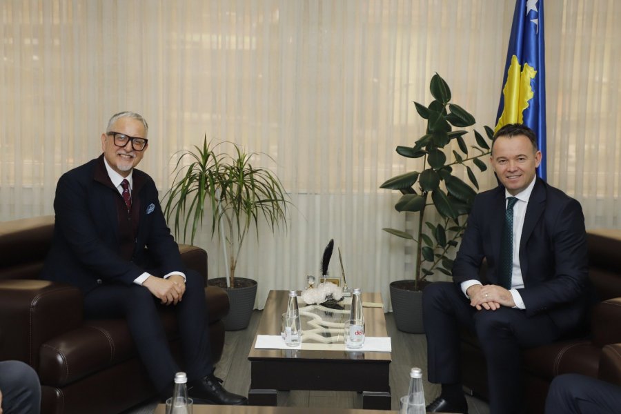 Peci thotë së në Mitrovicë do të ndërtohet spitali i ri dhe modern