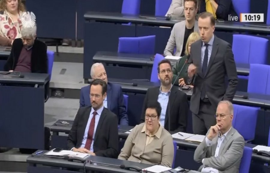 Deputeti i Bundestagut  Ndërhyrja në vitin 1999 ndali gjenocidin në Kosovë