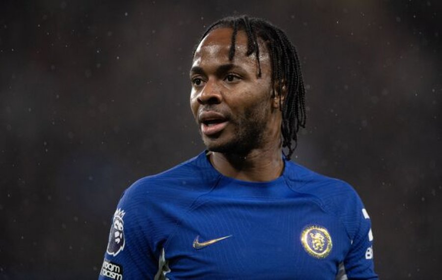 Sterlingu largohet nga Chelsea me marrëveshje të ndërsjellë