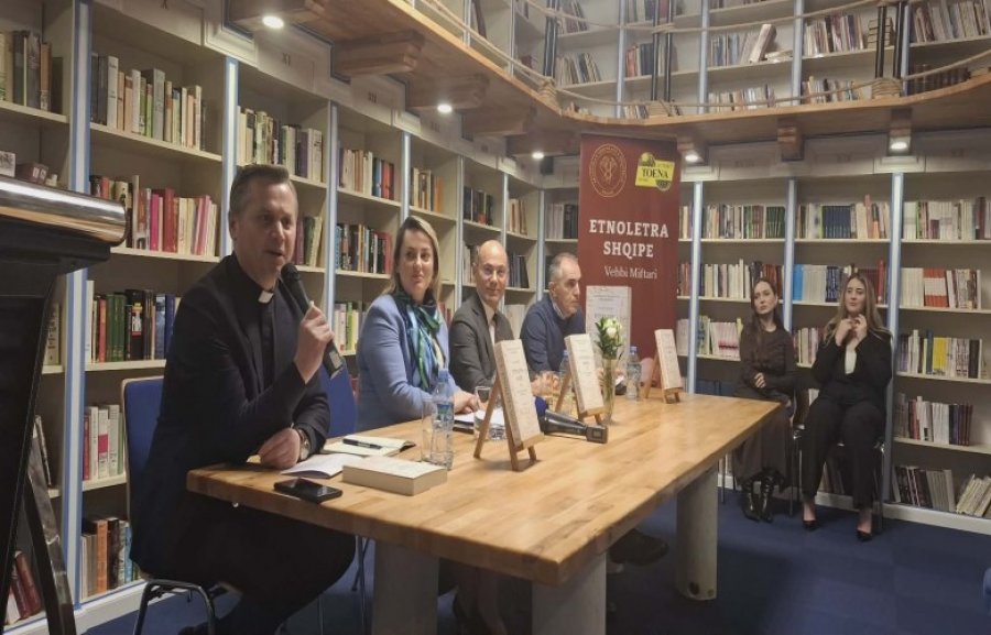 Në Prishtinë promovohet libri  Etnoletra Shqipe  i Vehbi Miftarit