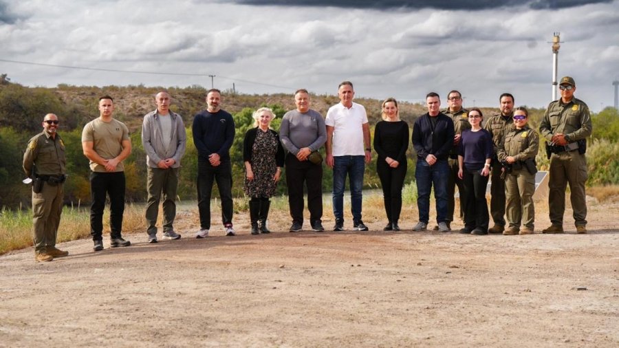 Policia e Kosovës realizon vizitën e parë në kufirin SHBA   Meksikë