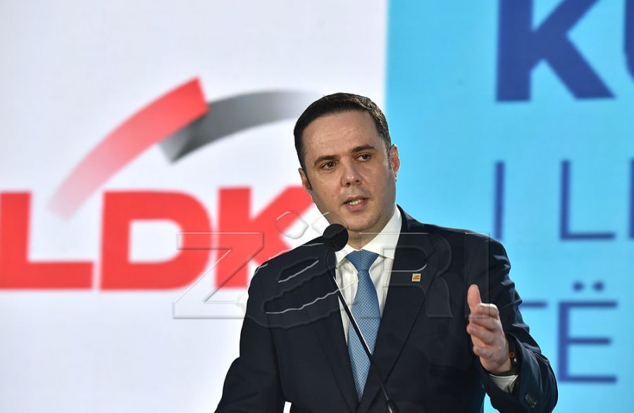  Nuk kemi folur për koalicione   jemi të gatshëm të flasim për Presidentin   thotë Abdixhiku