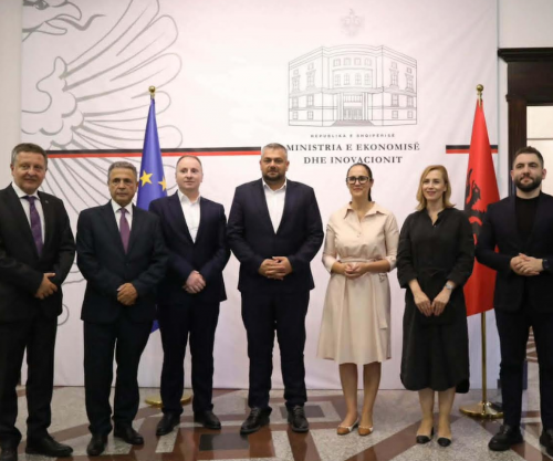 Kosova e Shqipëria nënshkruajnë marrëveshjen për mobilitetin në punë