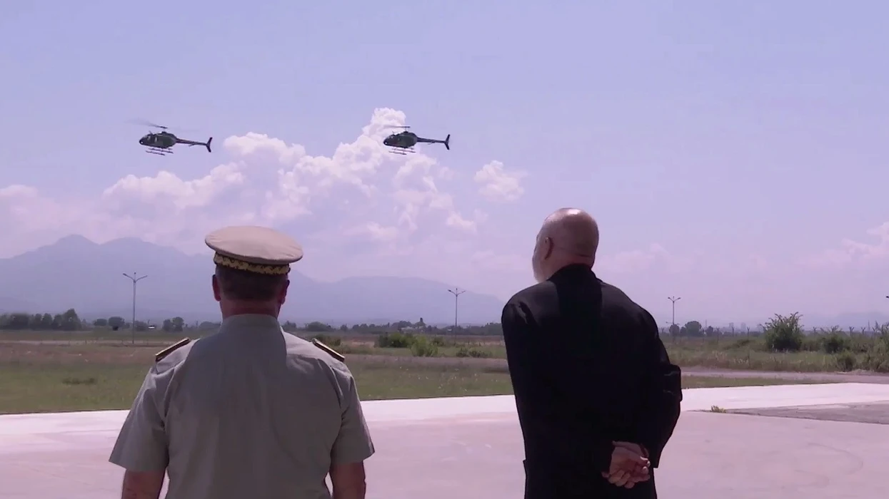 Hapet Shkolla e Fluturimit  Edi Rama  Trajnim për pilotët e NATO s dhe Kosovës
