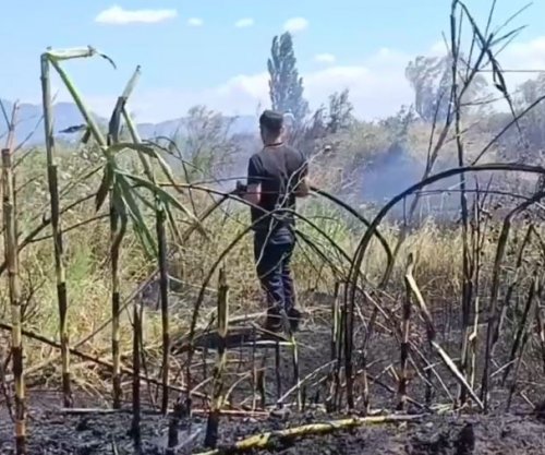 Ende aktiv zjarri pranë shtratit të lumit Mat