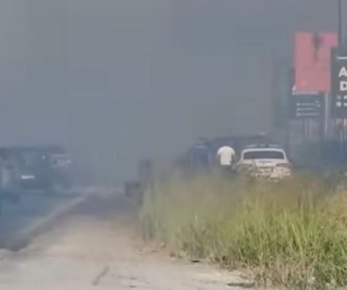 Fiket zjarri në Shijak, zhbllokohet autostrada Durrës-Tiranë