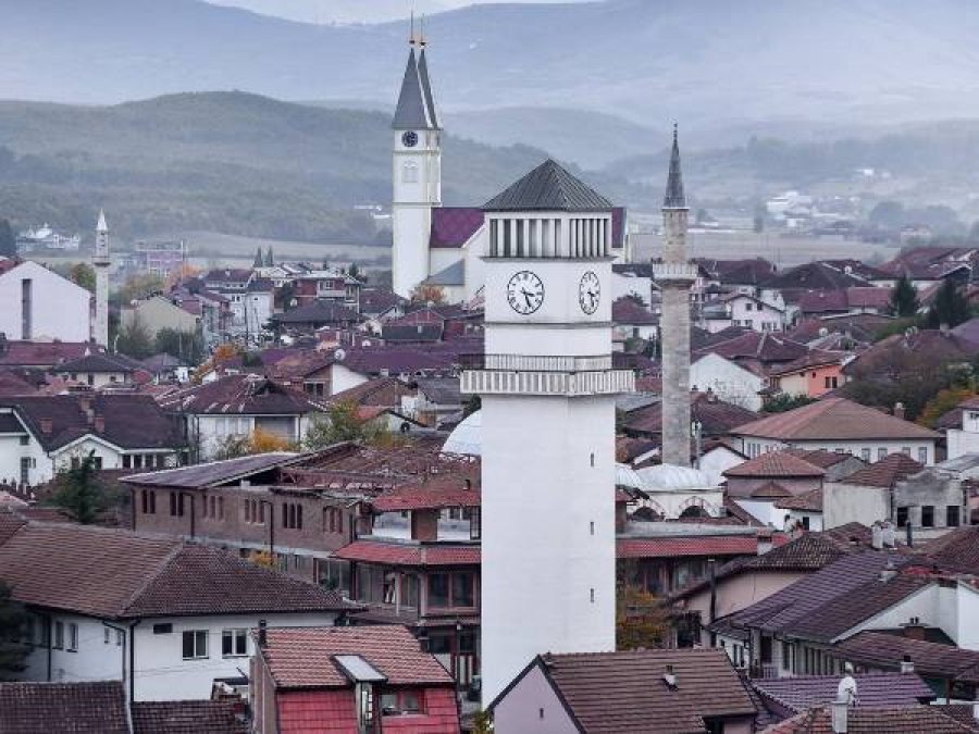 kanosje-ne-baza-fetare-ne-gjakove-intervistohet-i-dyshuari