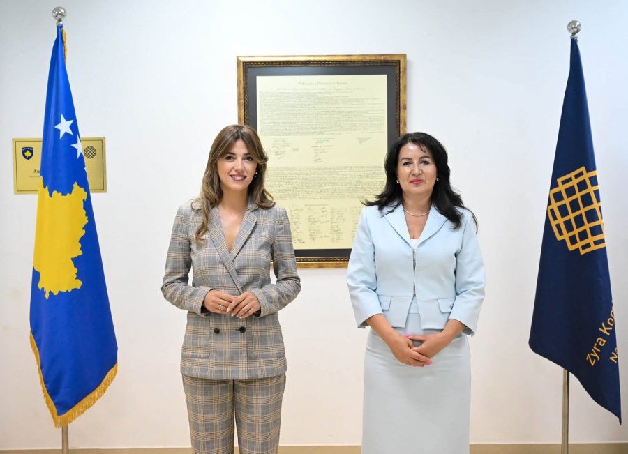 haxhiu-viziton-zyren-kombetare-te-auditimit-thekson-rendesine-e-transparences-dhe-pavaresise-institucionale