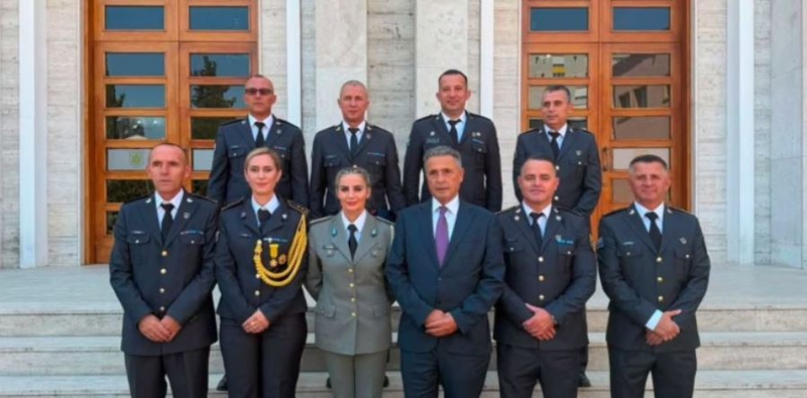 FSK ja forcon kapacitetet  oficerët diplomojnë në Shqipëri për operacione ushtarake
