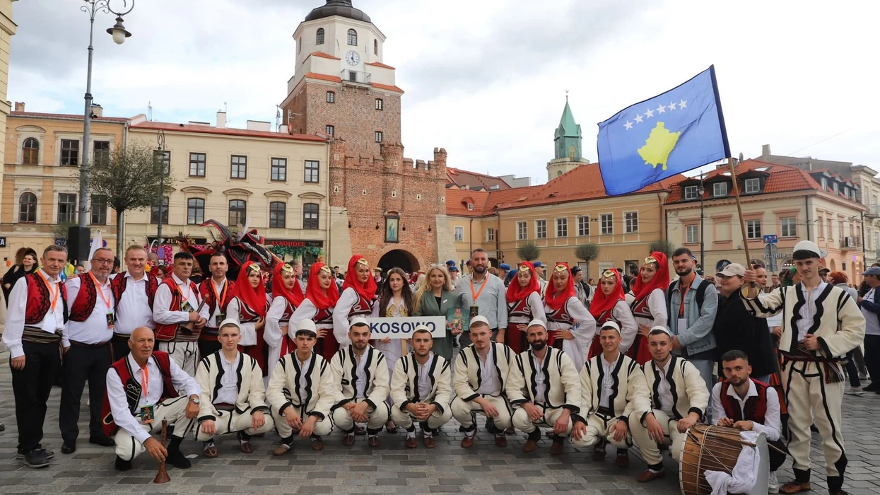 Ansambli “Kemajl Azizi” përfaqëson Kosovën në Festivalin Ndërkombëtar të Folklorit në Poloni
