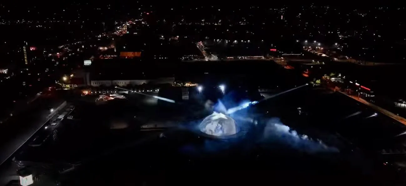 Rama publikon pamjet nga stadiumi ku do mbahet koncerti i Kanye West