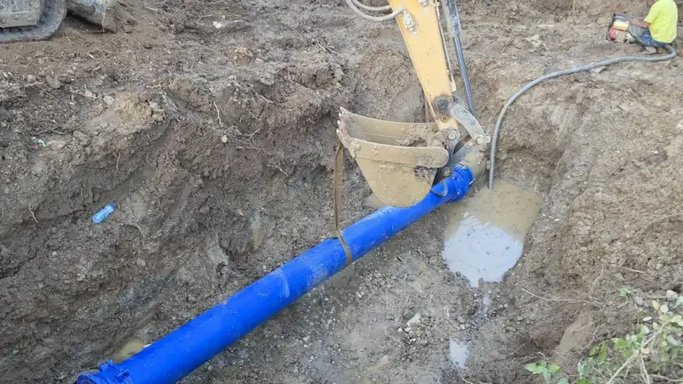 Defekt në gypin e ujësjellësit, gjashtë fshatra të Gjakovës mbesin pa ujë