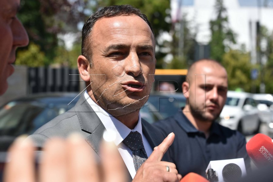Halil Thaçi pas intervistimit në Prokurorinë Speciale  pretendon se po shantazhohet e kërcënohet