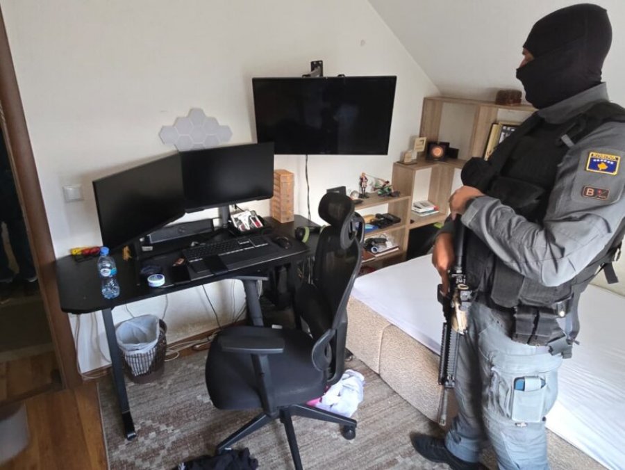 Arrestohet i dyshuari për keqpërdorim të të dhënave të kartelave bankare në Prizren