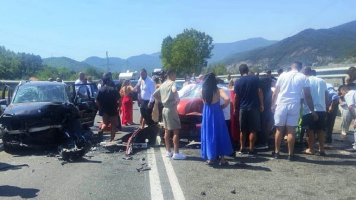 Aksident i rëndë në Rrugën e Kombit  dy persona në gjendje të rëndë