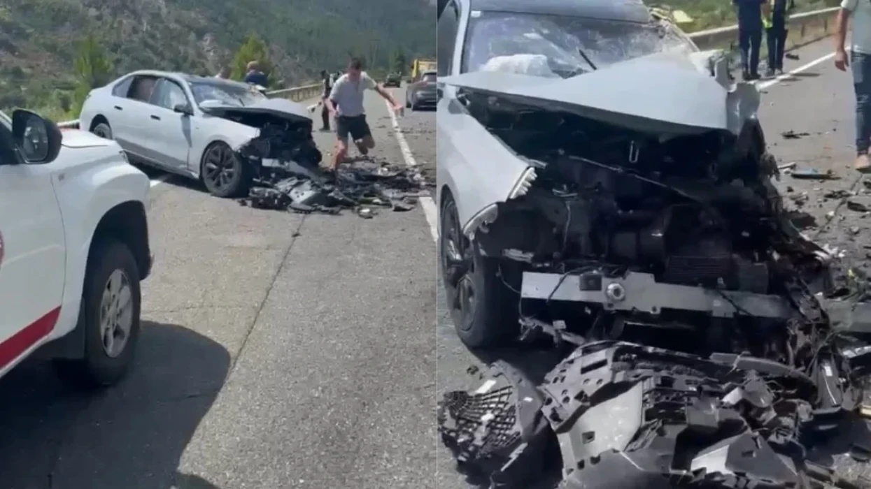  Katër të lënduar në “Rrugën e Kombit”, vetura me targa të Kosovës përplaset me kamionin