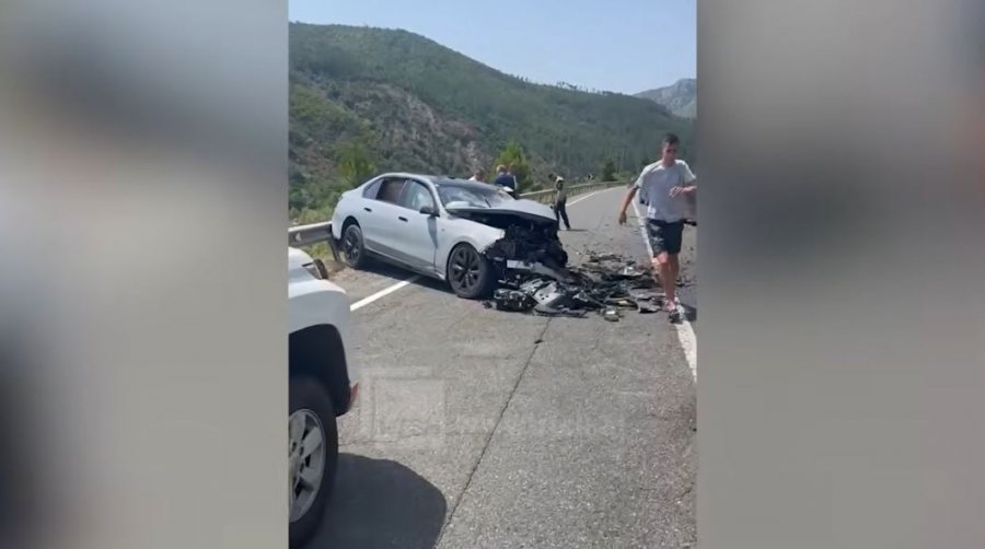 Katër të lënduar në  Rrugën e Kombit   vetura me targa të Kosovës përplaset me kamionin