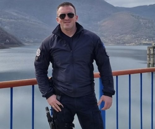 Policia thotë se zyrtari i saj dyshohet se bëri vetëvrasje në Morinë