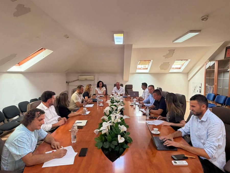 Komuna e Suharekës formon komisionet për vlerësimin e dëmeve të shkaktuara nga stuhia dhe shiu