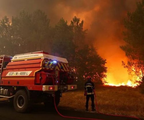 Rreth 12 mijë persona evakuohen nga zjarret në Francë