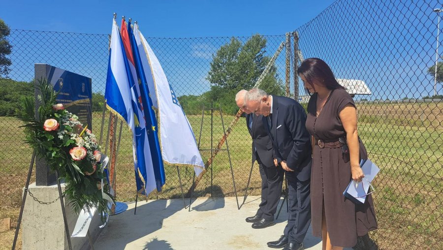 Në Kroaci zbulohet pllaka përkujtimore për dhjetë viktimat e aksidentit tragjik të vitit 2021