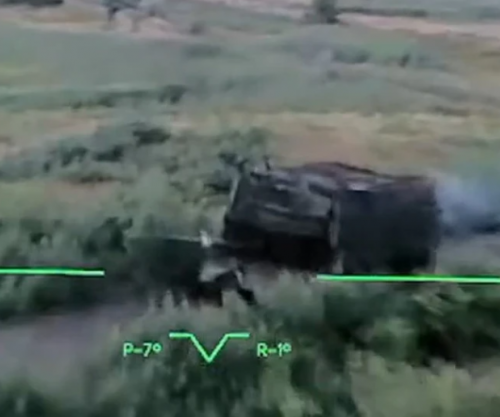Forcat ruse dështojnë në një ofensivë të madhe me tanke në Ukrainë