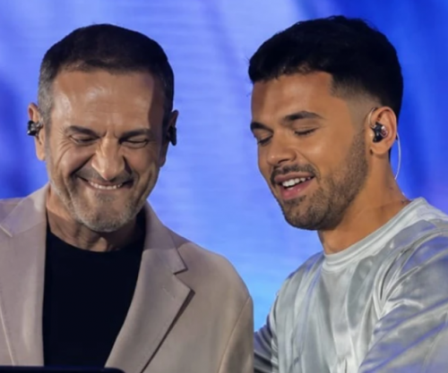 Moment i veçantë në koncertin e Yll Limanit, Sinan Vllasaliu interpreton me të “Ditë e natë” [video] 