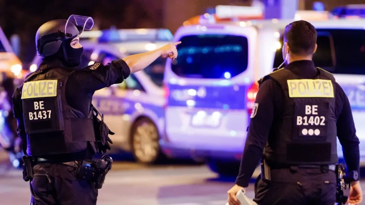 Shkon në 29 numri i të lënduarve në sulmin e mbrëmshëm në Berlin, i dyshuari është shtetas gjerman me prejardhje libaneze - ishte dënuar me burg