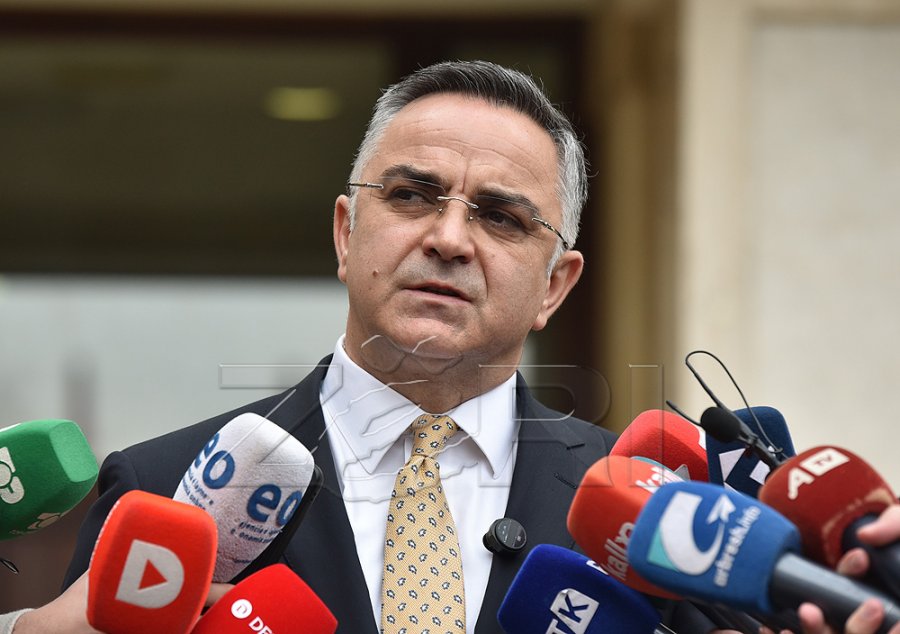 Tahiri  Nuk ulemi në tavolinë me Kurtin pa u adresuar gjashtë kërkesat tona