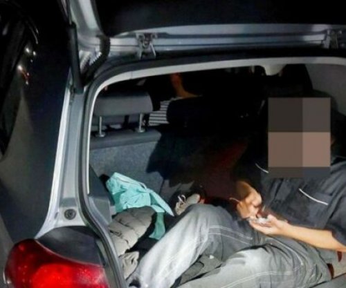 Shqiptari ndalohet në Gjermani, dyshohet për kontrabandë migrantësh, 15-vjeçari u gjet në bagazh