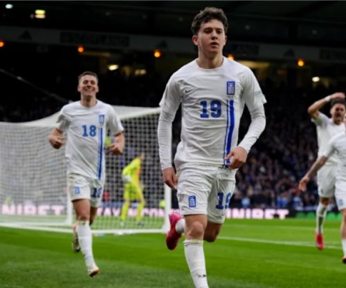 Dortmundi transferon talentin grek Karetsas