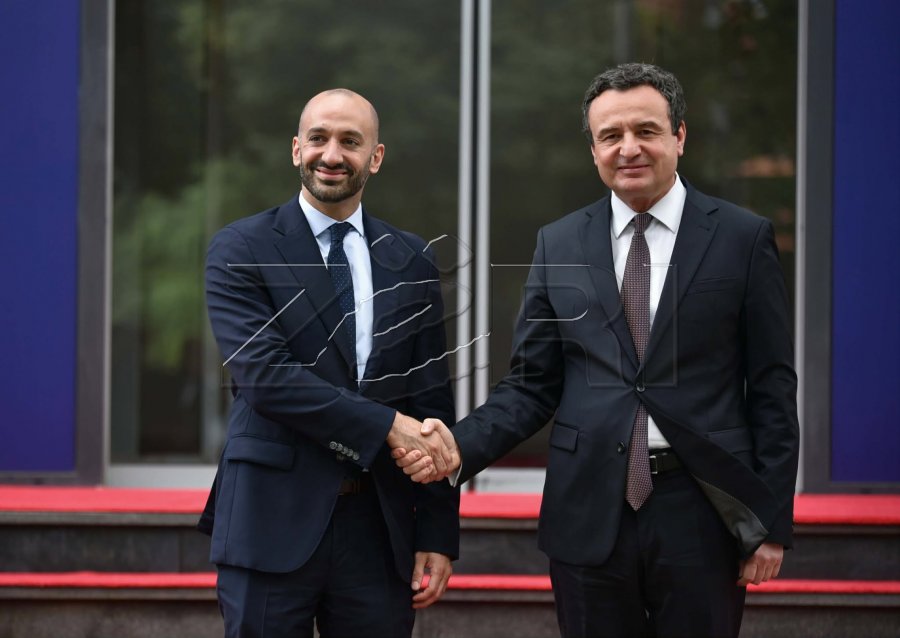 Pas takimit me Konjfucën, ministri francez pritet nga Kurti