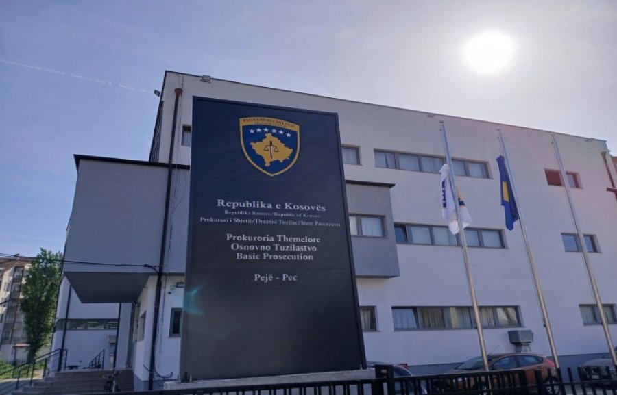 Dy persona arrestohen në Pejë dhe Istog për kultivim të bimëve narkotike
