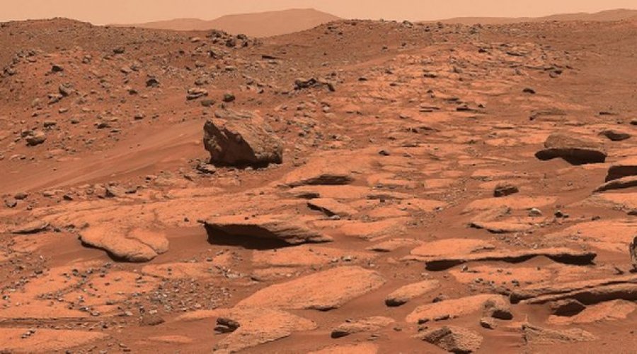 Zbulohen tetë shpella misterioze në Mars, mund të fshehin gjurmë të jetës