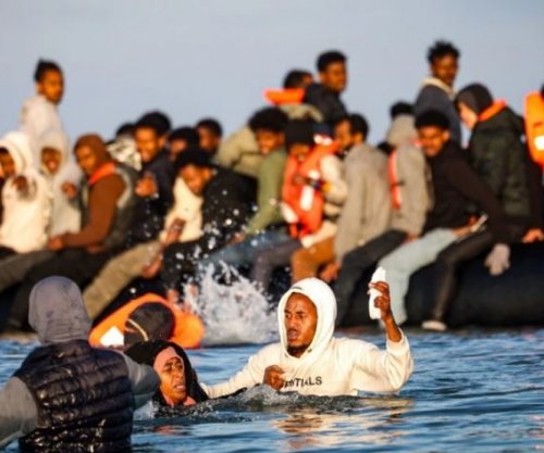 752 emigrantë kalojnë Kanalin Anglez brenda një dite, rekord i ri në Britani