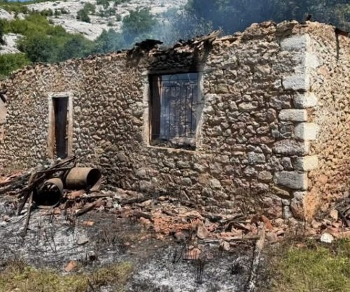 Zjarri në Shkodër, 24-vjeçarja u gjet me njërin fëmijë në krah e tjetrin pranë