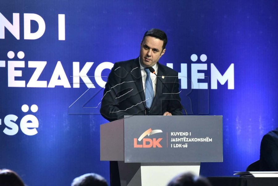 Nuk lëkundet Abdixhiku  Kuvendi i LDK së ia rinovon besimin